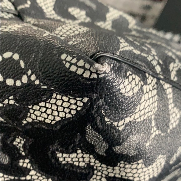 Tory Burch kerrington lace shopper tote - Picture 5 of 8